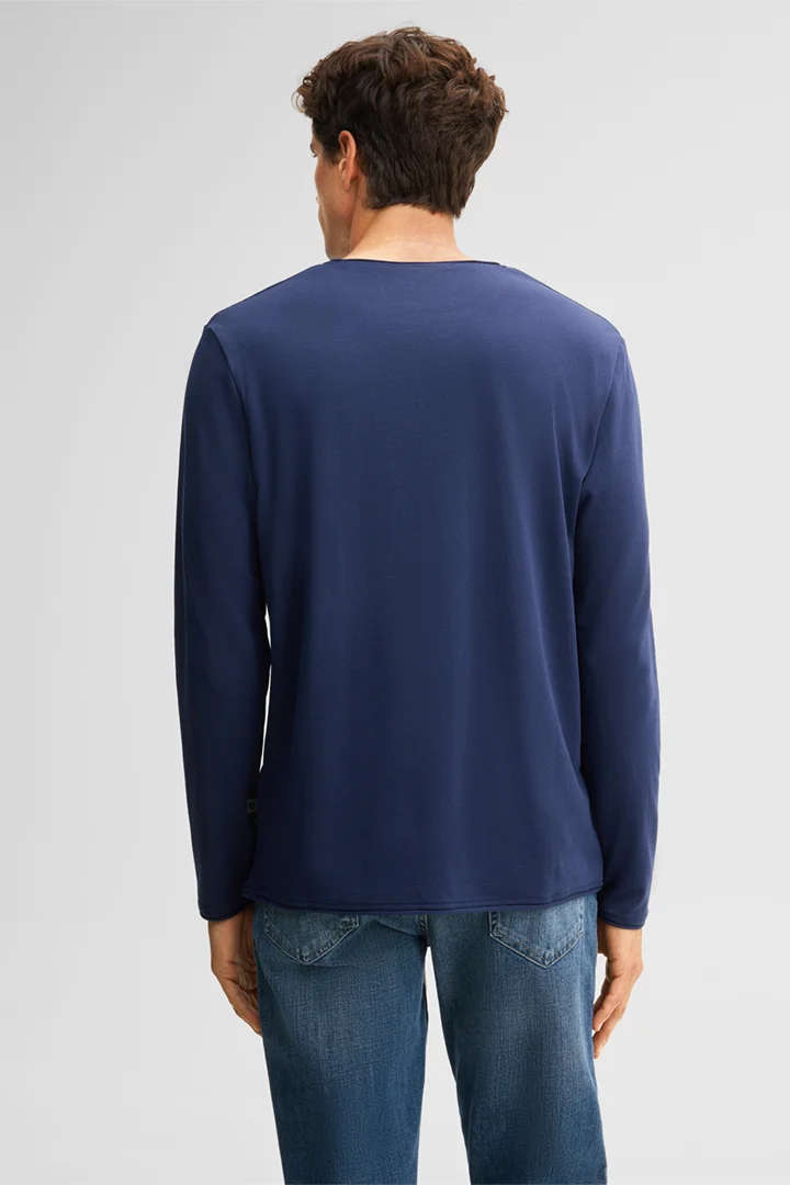 Mène à la page produit « T-shirt à manches longues en mélange de coton, bleu »
