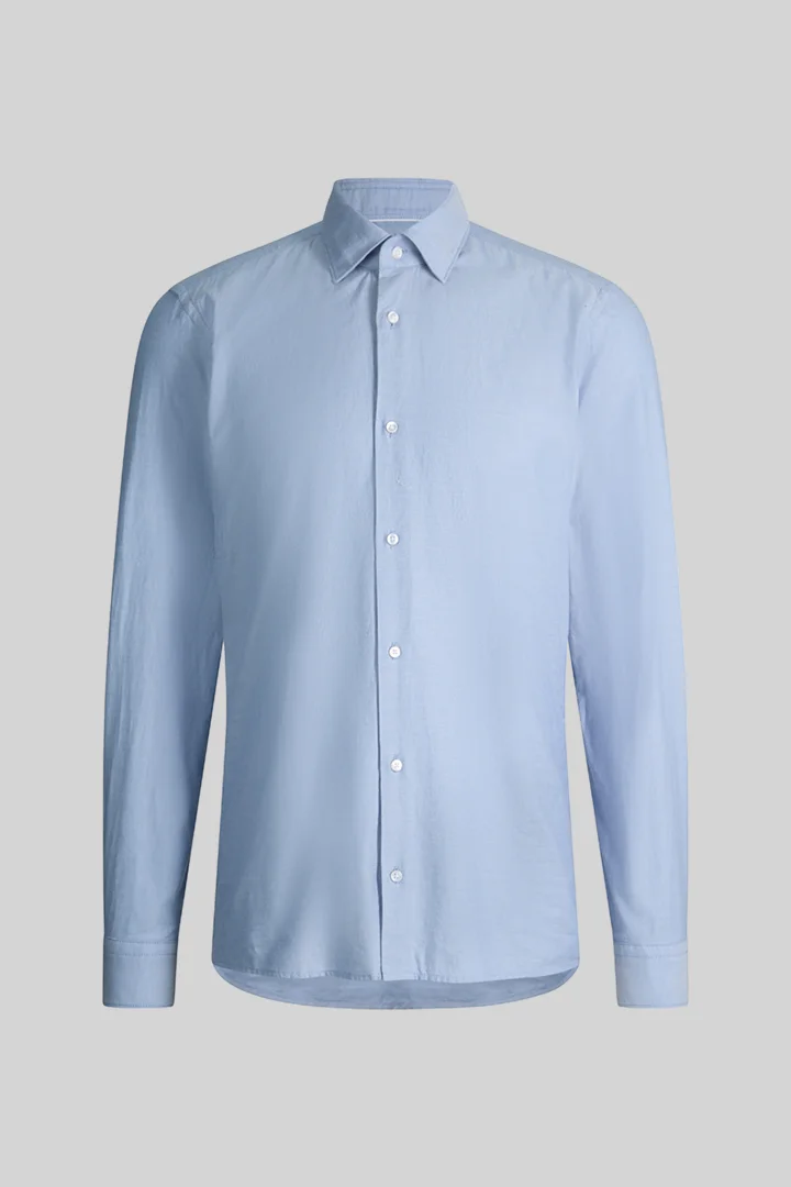 Leads to product detail page "Cotton shirt, blue"