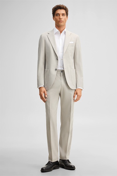 Leads to product detail page "Wool-blend suit, beige"