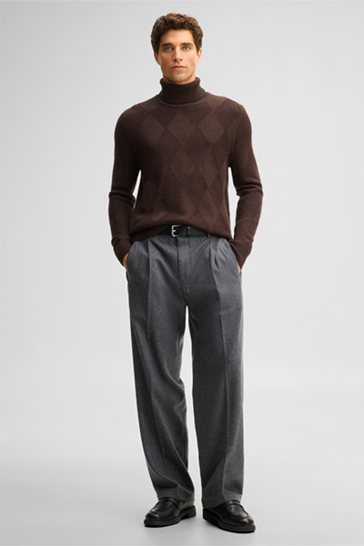 Führt zu Produktdetailseite „Rollkragen-Pullover, braun"