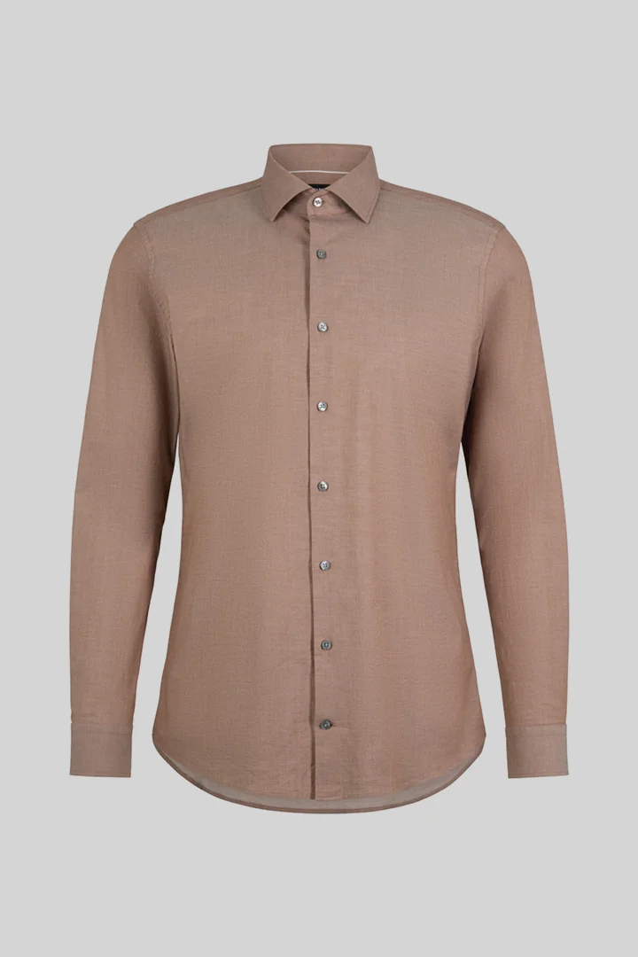 Strellson präsentiert das Produkt Hemd mit Stretch und Kentkragen, beige aus der Kategorie Hemden als Freisteller
