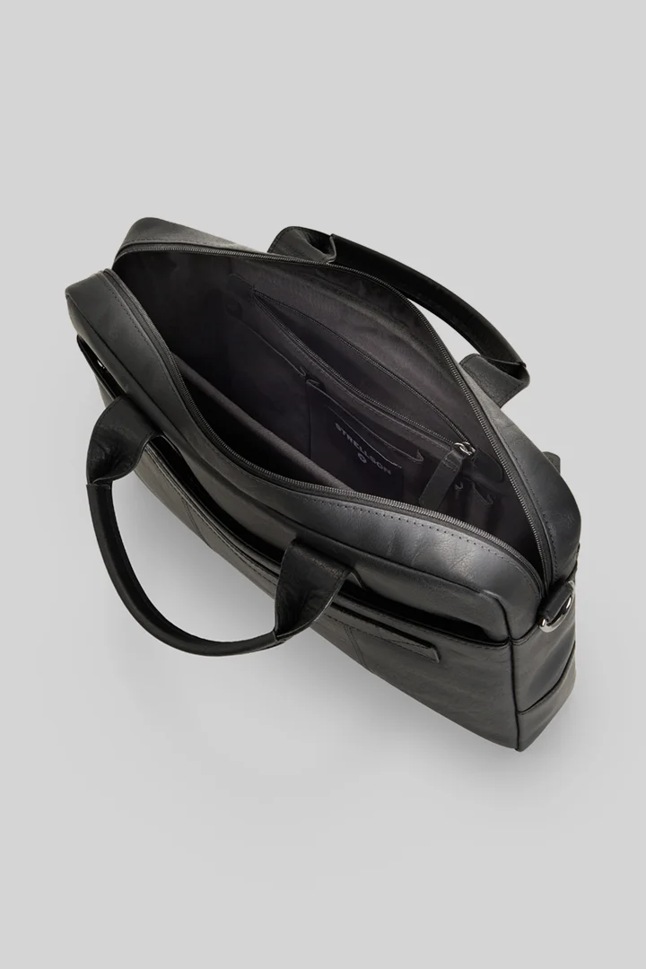 Leads to product detail page "Hyde Park 1.0 Charles briefcase, black"