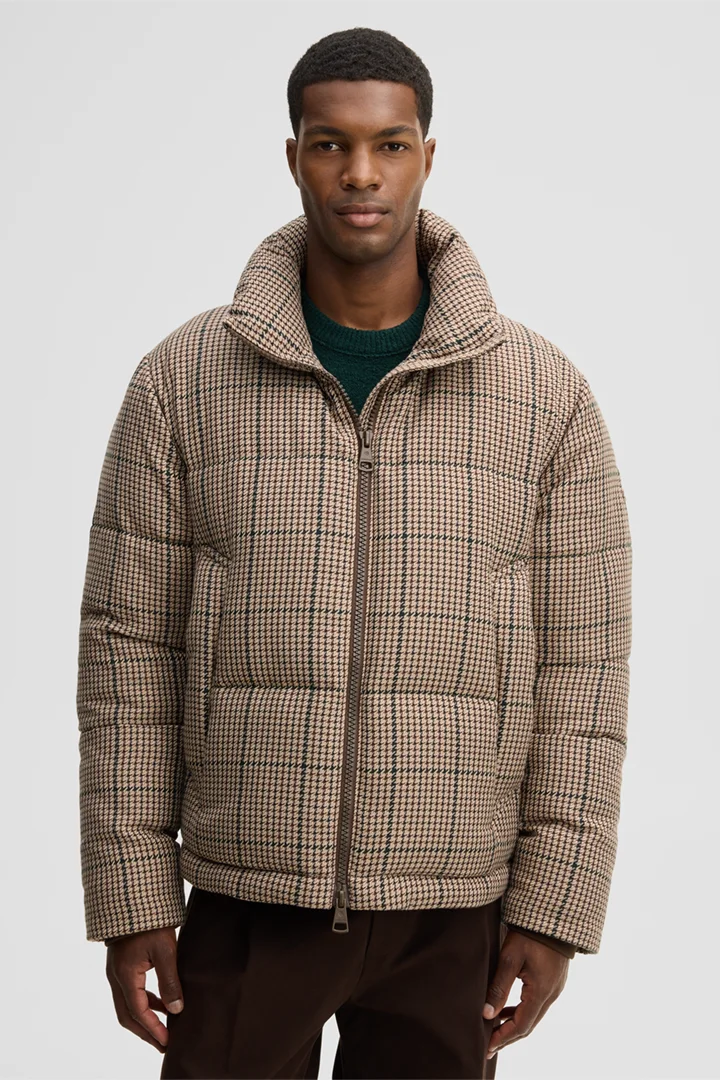 Leads to product detail page "Hooded puffer jacket, beige"