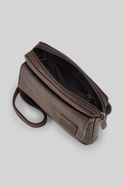 Führt zu Produktdetailseite „Schultertasche Hyde Park Marcus, dunkelbraun"