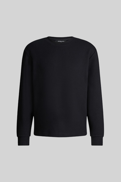 Leads to product detail page "Round-neck jumper, black"