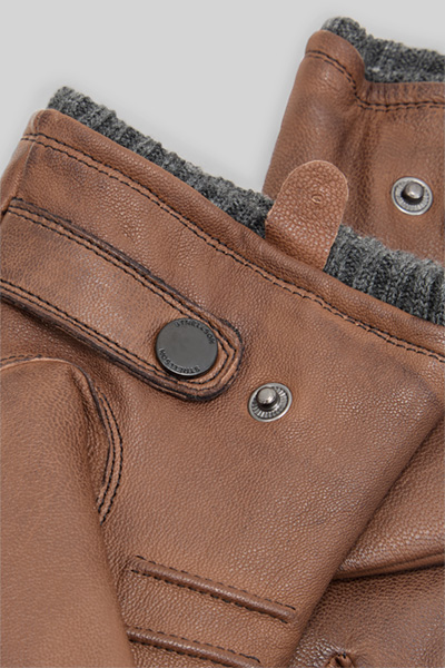Führt zu Produktdetailseite „Handschuhe aus Leder, braun"