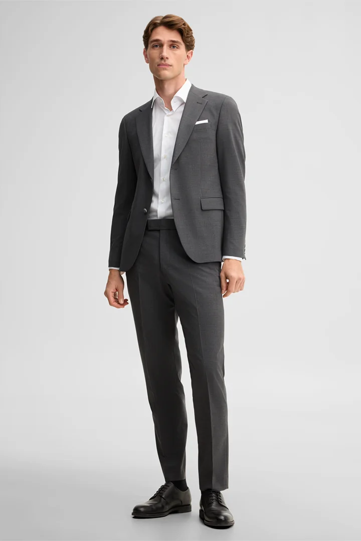 Strellson presents the product Modular trousers in a wool blend, anthracite from the category Modular trousers as an outfit