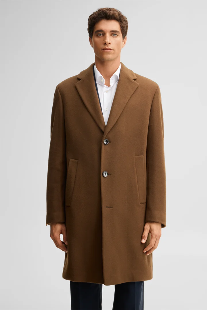Mène à la page produit « Manteau en laine et cachemire, marron »