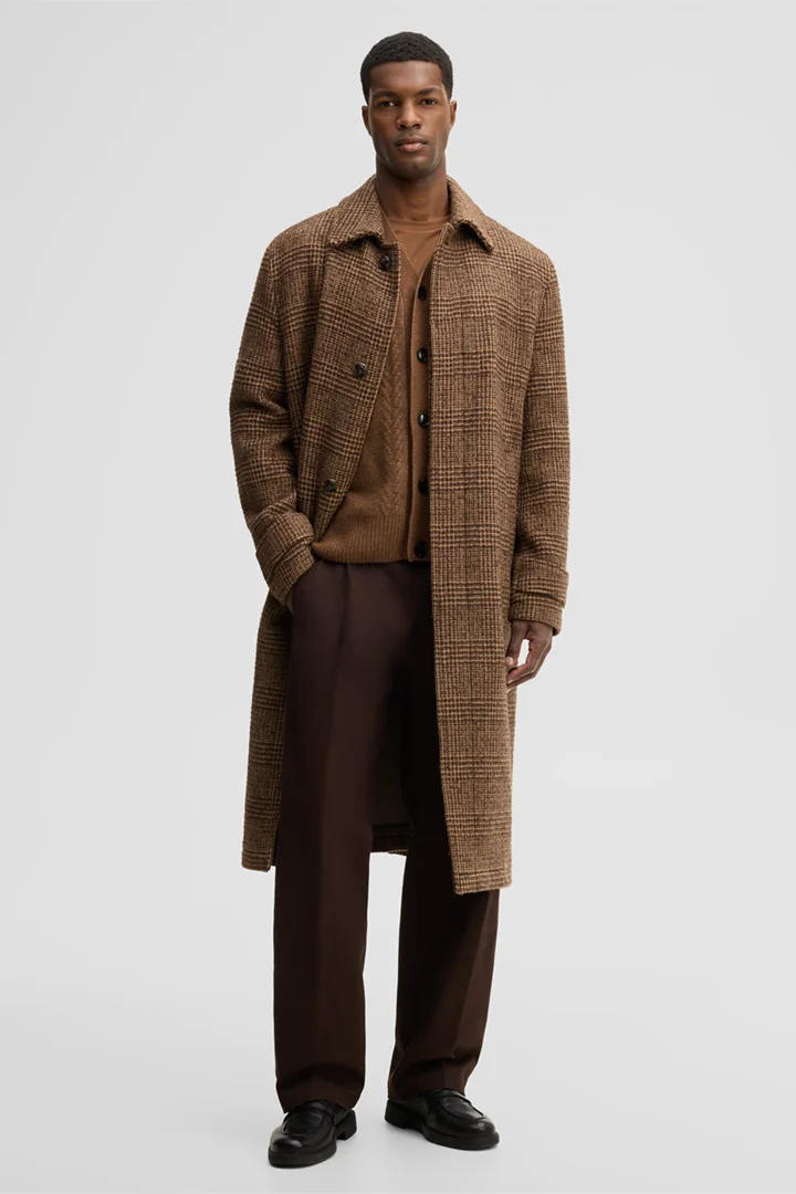 Mène à la page produit « Pantalon de costume modulable, marron »