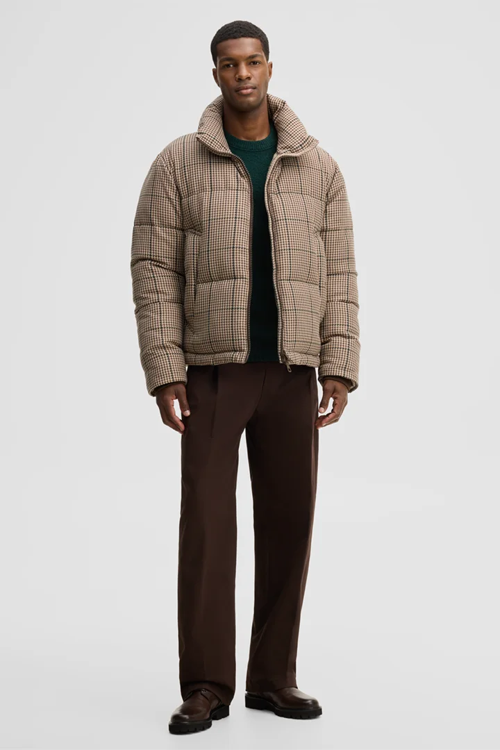 Leads to product detail page "Hooded puffer jacket, beige"