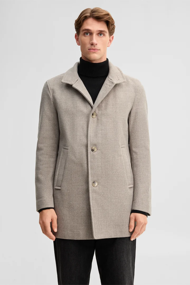 Führt zu Produktdetailseite „Mantel mit Stehkragen, beige"