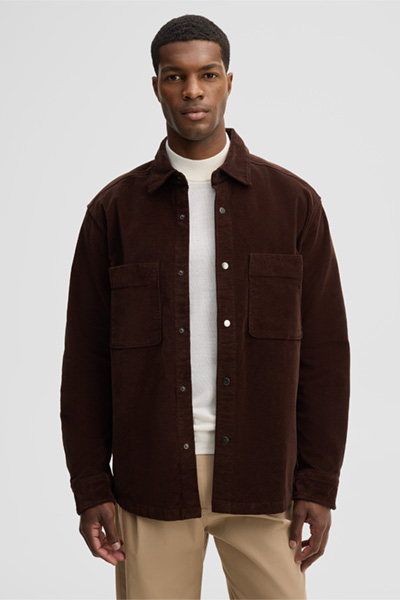 Leads to product detail page "Stretch shirt, brown"