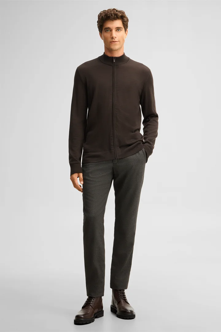 Leads to product detail page "Virgin wool jumper, brown"