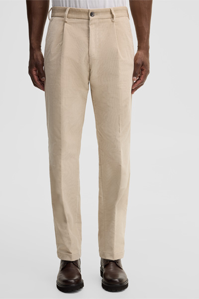 Leads to product detail page "Modular trousers in a cotton blend, off-white"