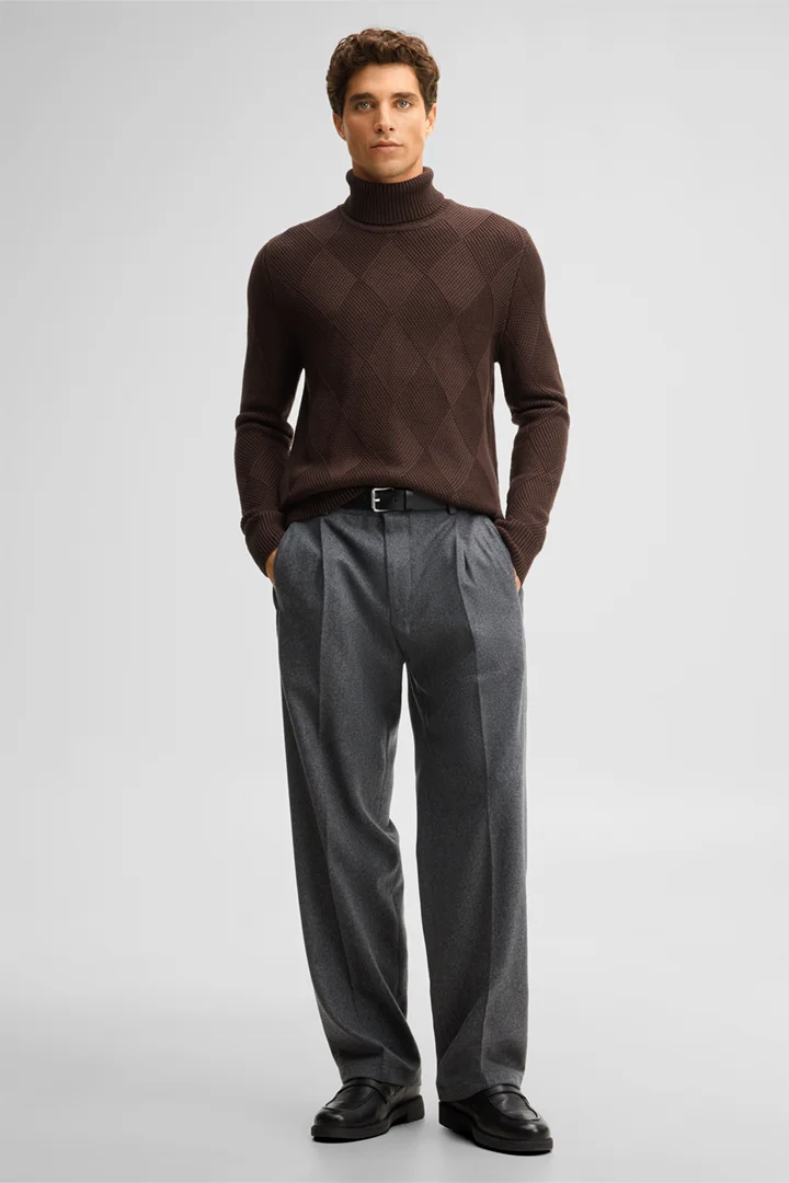 Führt zu Produktdetailseite „Rollkragen-Pullover, braun"