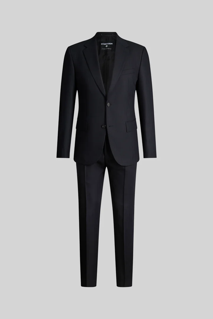Mène à la page produit « Costume en laine vierge, bleu marine »