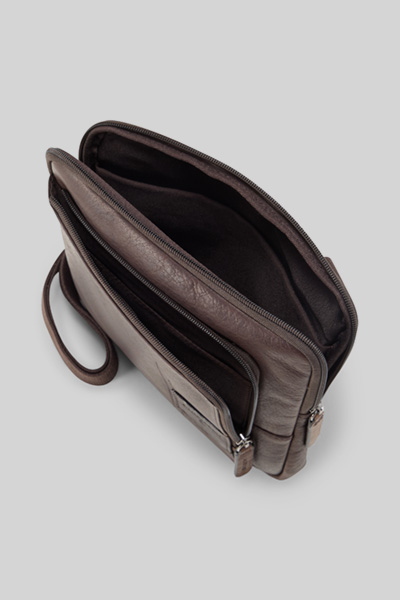 Führt zu Produktdetailseite „Schultertasche Hyde Park Brian, dunkelbraun"