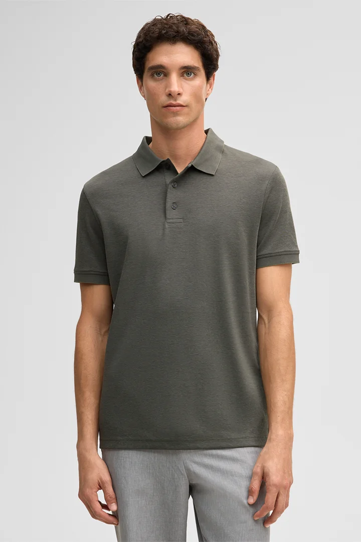 Leads to product detail page "Edgar Polo Shirt in Olive"