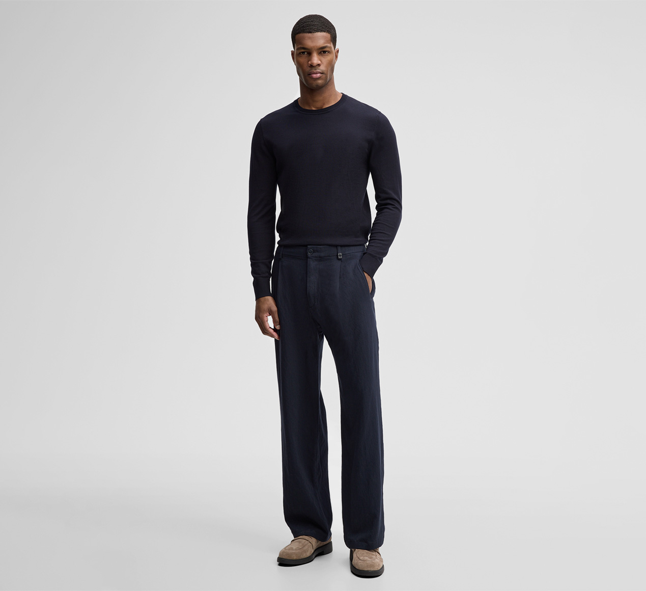 Strellson präsentiert das Produkt Bundfaltenhose Jarod, navy aus der Kategorie Hosen