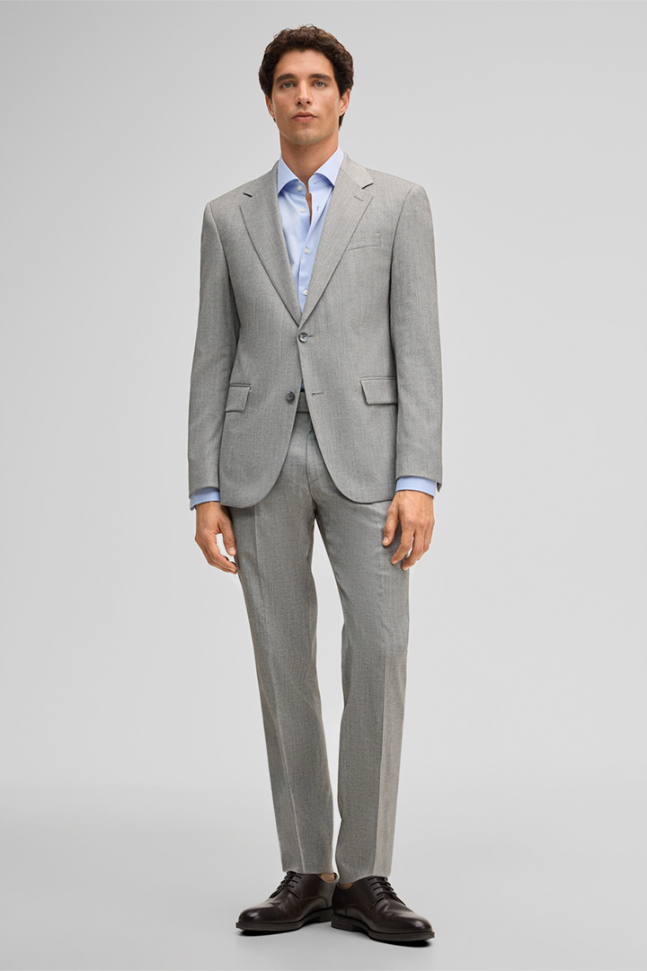 Führt zu Look-Detailseite „Baukasten-Anzug Aidan-Melwin“