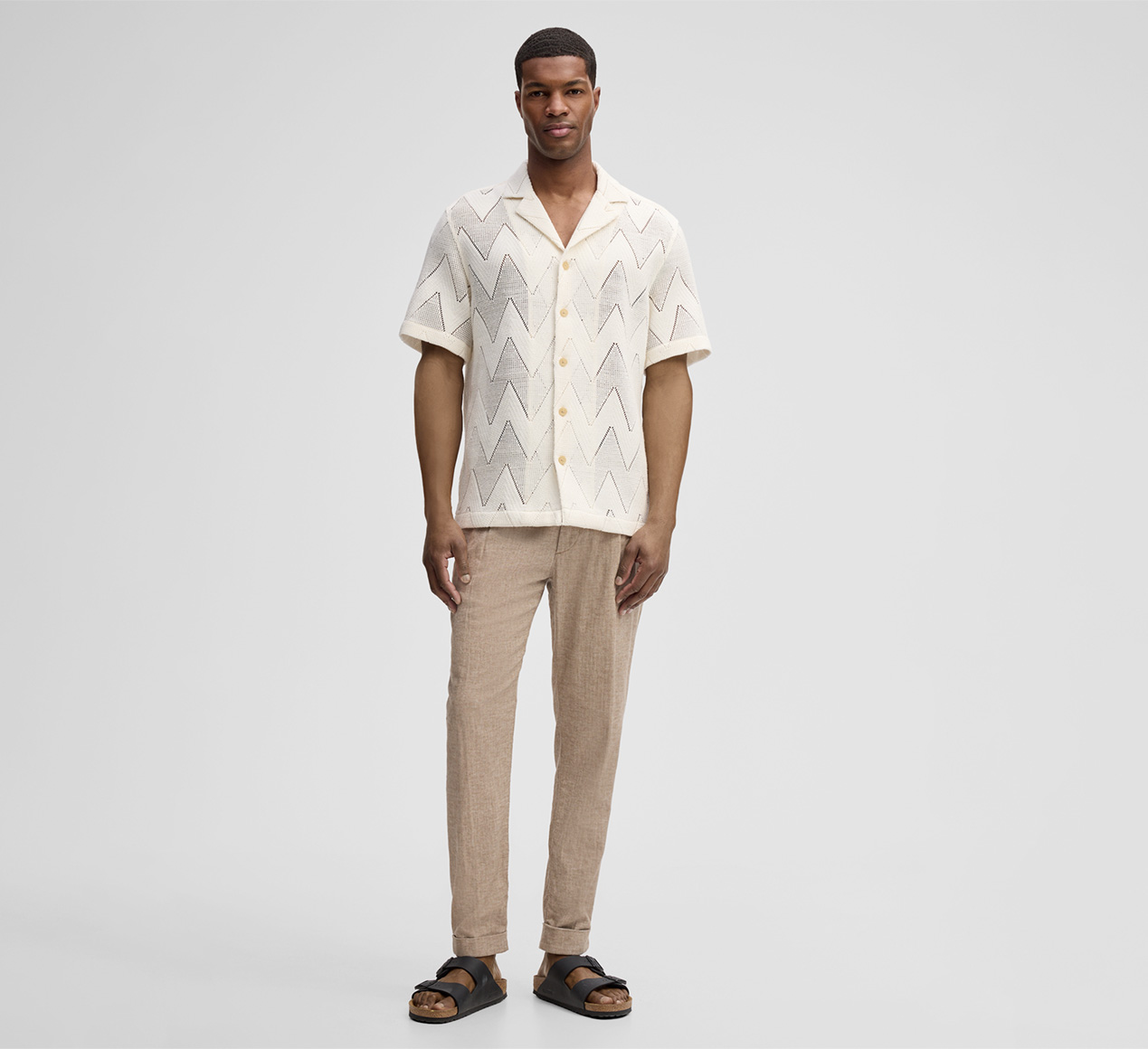 Strellson präsentiert das Produkt Kurzarm-Hemd Clint, offwhite gemustert aus der Kategorie Hemden