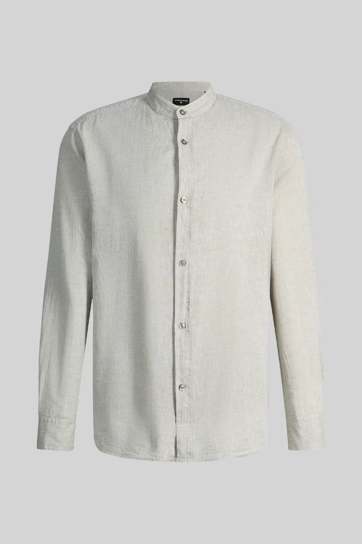 Leads to product detail page "Calisto shirt, green"