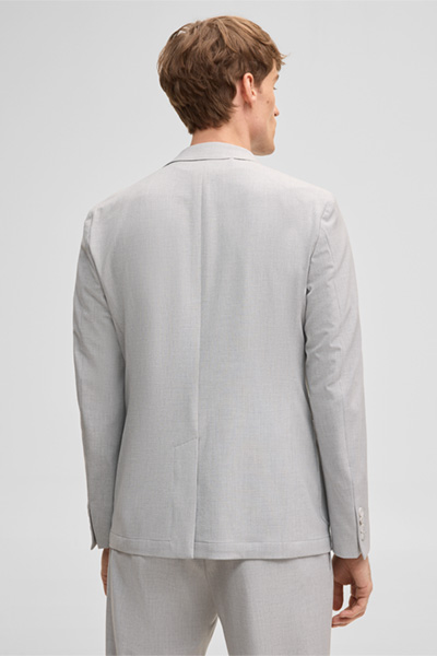 Mène à la page produit « Veste modulable Adwyn, gris clair »