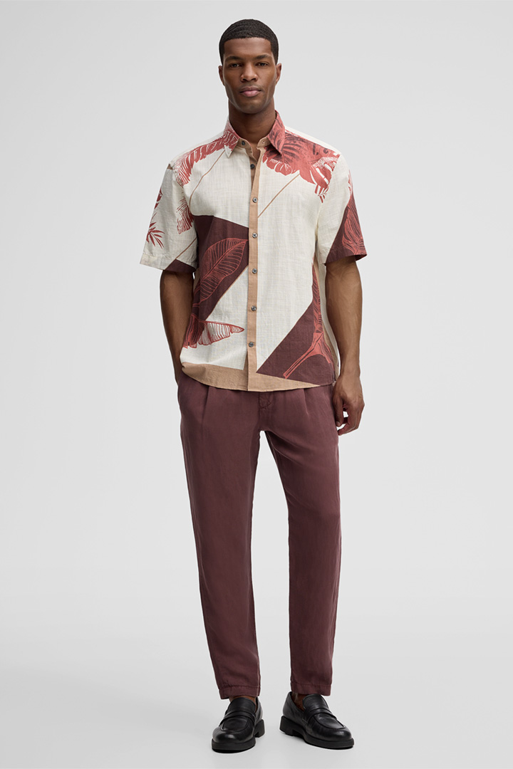 Führt zu Produktdetailseite „Kurzarm-Hemd Casyn, weiß/rot gemustert"