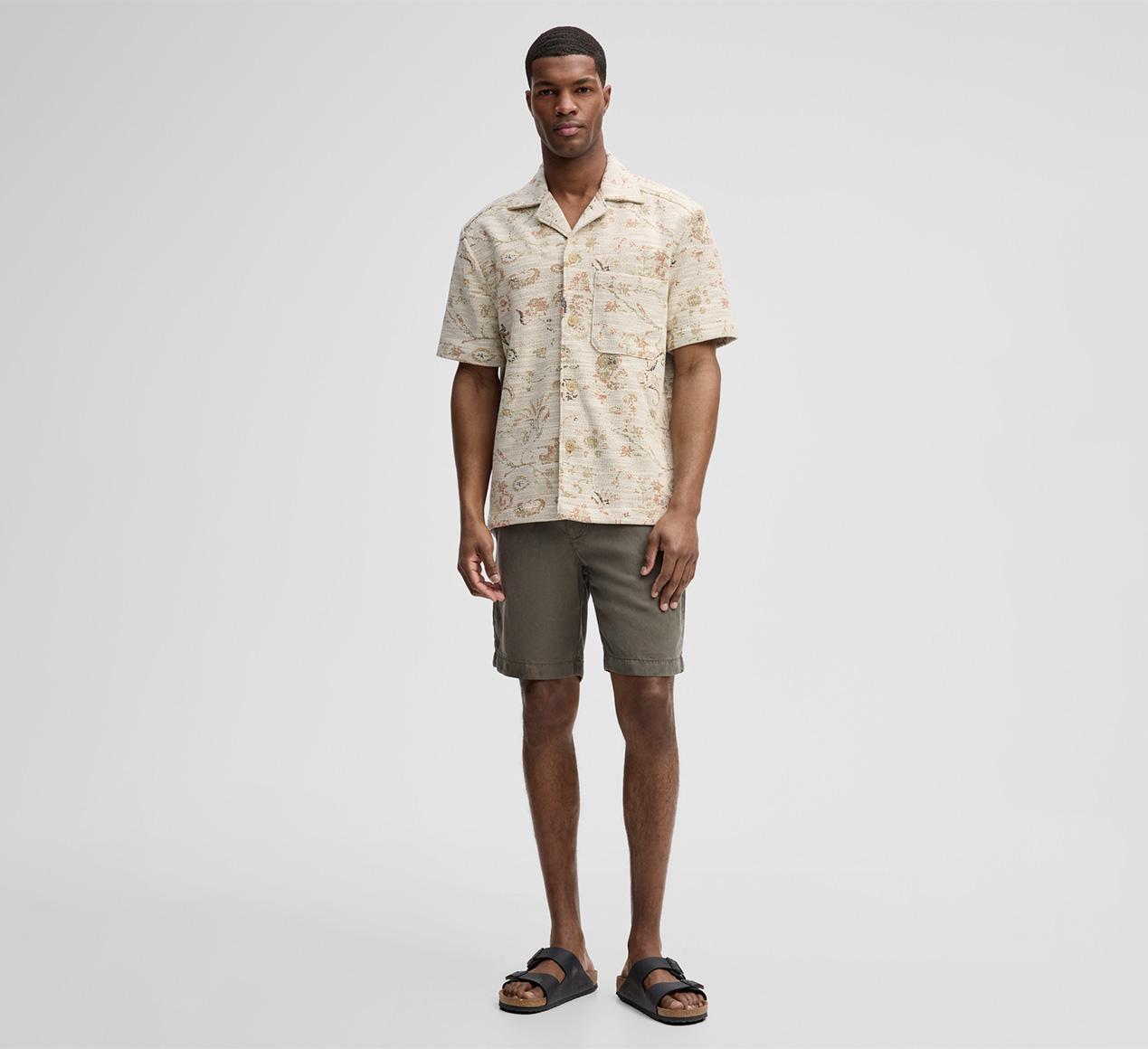 Strellson präsentiert das Produkt Kurzarm-Hemd Nohan, beige gemustert aus der Kategorie Hemden