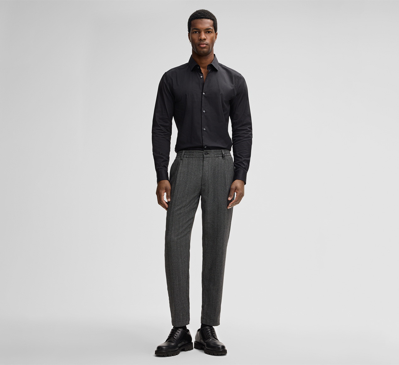 Strellson presents the product Lui Fabric Slacks in Anthracite Melange from the category Trousers