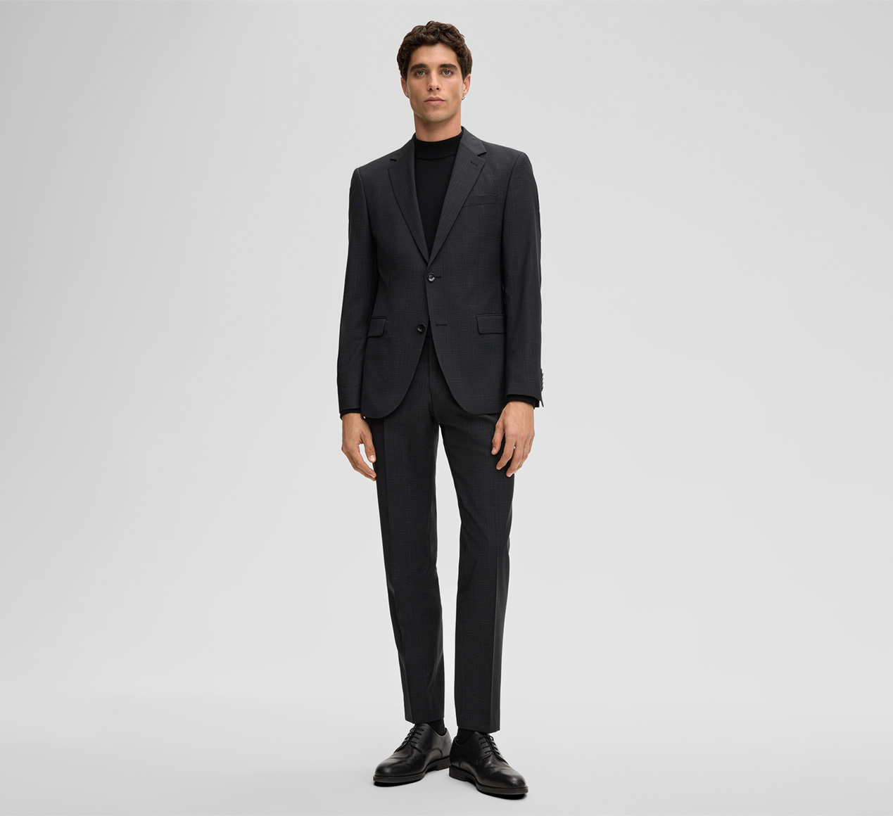 Strellson präsentiert das Produkt Anzug Aidan-Melwin, dunkelgrau gemustert aus der Kategorie Anzüge