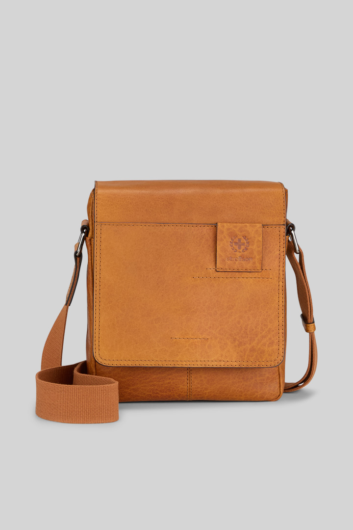 Führt zu Produktdetailseite „Schultertasche Hyde Park, camel"