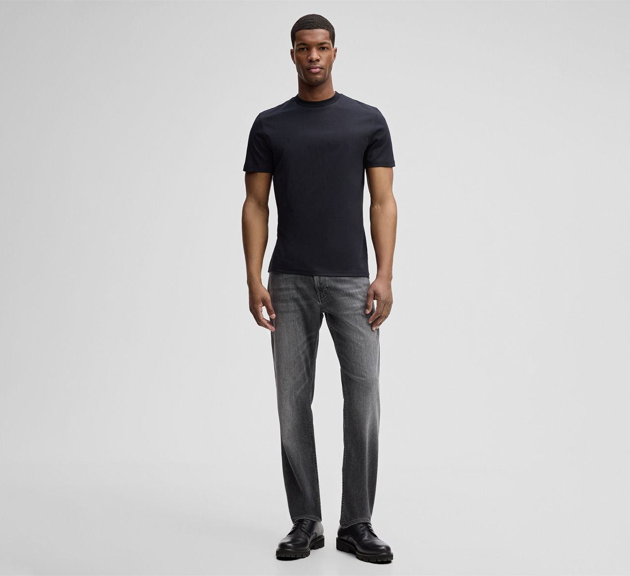 Strellson präsentiert das Produkt Flex Cross T-Shirt Pepe, schwarz aus der Kategorie T-Shirts & Sweats