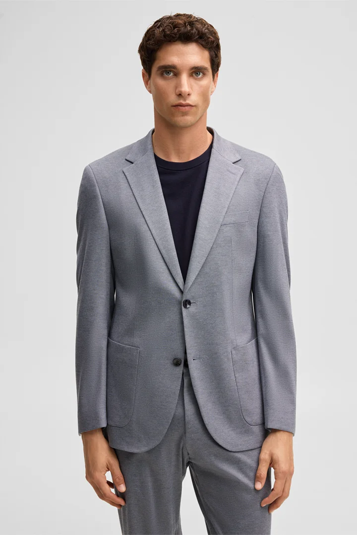 Mène à la page produit « Veste modulable Arndt, bleu marine »