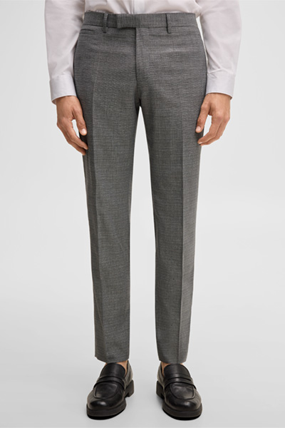 Mène à la page produit « Pantalon de costume modulable Kynd, gris »