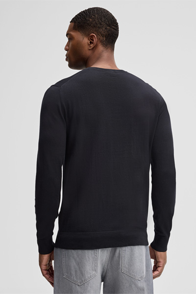 Vincent Cotton Pullover in Black