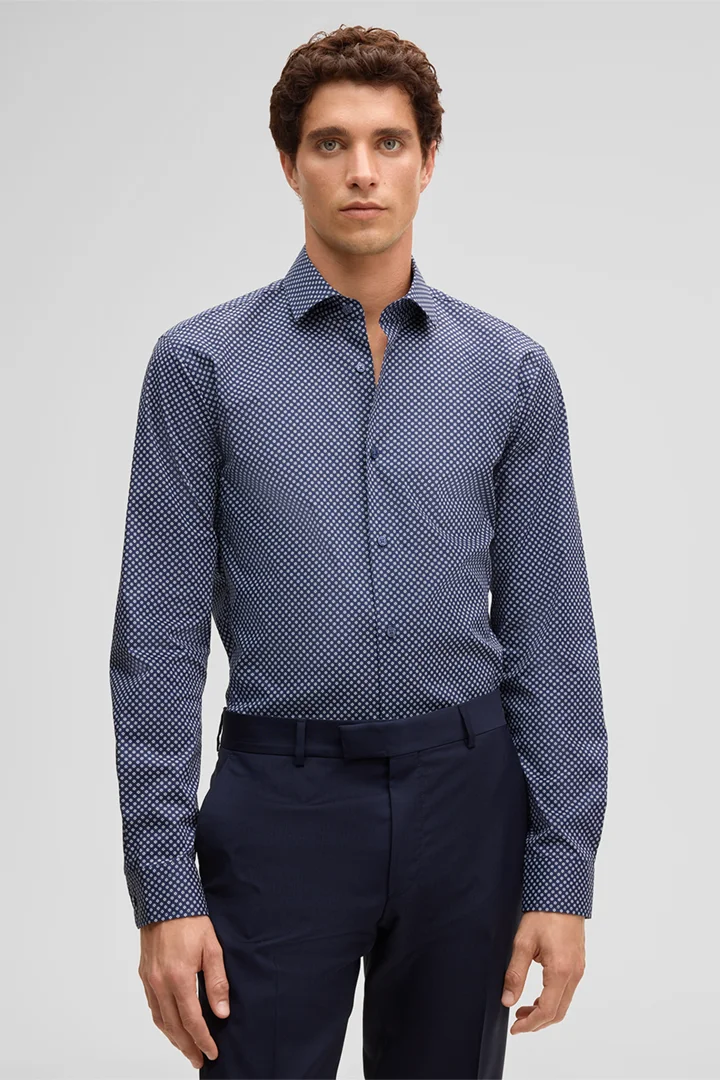 Führt zu Produktdetailseite „Hemd Stan, dunkelblau/weiß gemustert"