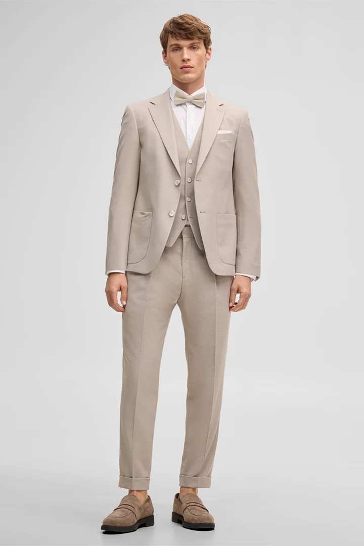 Leads to product detail page "Arndt modular jacket, beige"