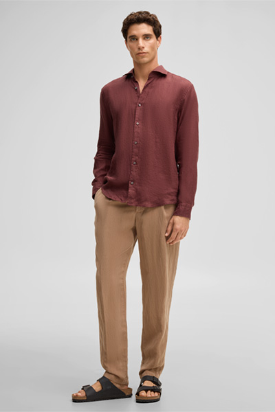 Führt zu Produktdetailseite „Hemd Ceasar, bordeaux rot"