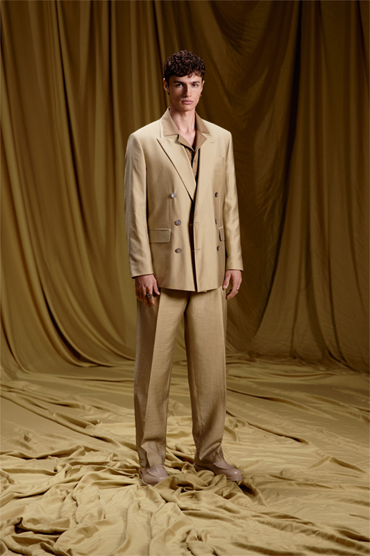 Leads to look detail page “Shop the Look”