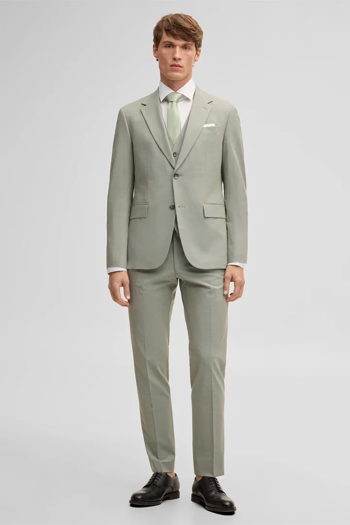 Mène à la page produit « Veste modulable Aidan, verte »