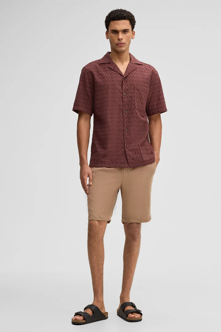 Führt zu Produktdetailseite „Kurzarm-Hemd Ciscon, rot strukturiert"