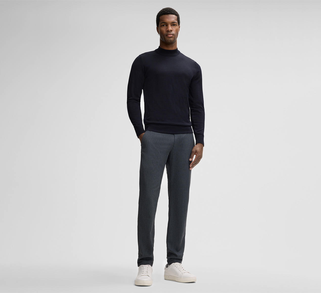 Strellson presenteert het product Trui Marek van navy scheerwol uit de categorie Breiwerk