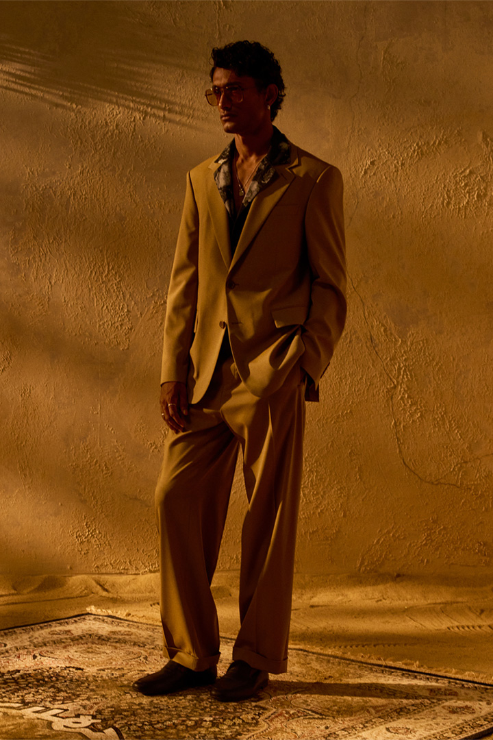 Führt zu Look-Detailseite „Shop the Look“