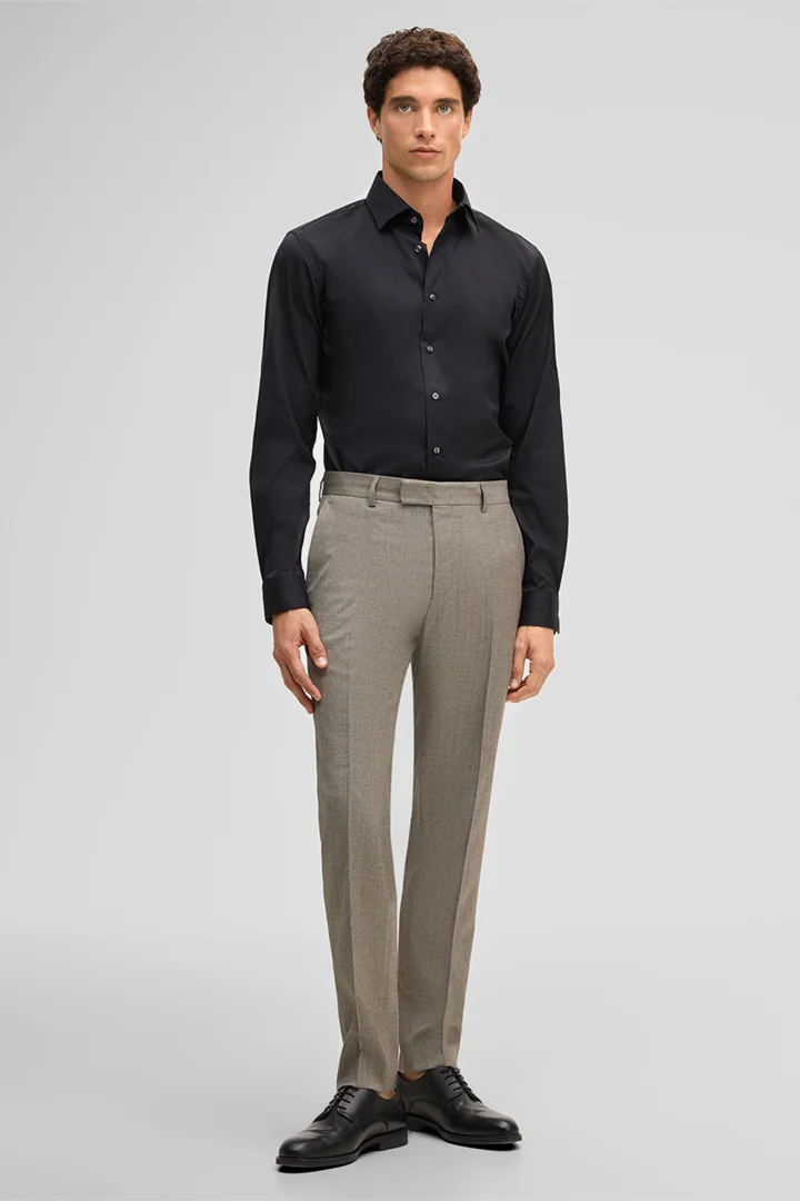 Führt zu Produktdetailseite „Hemd Chris, schwarz"