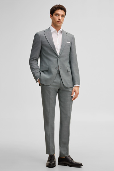 Leads to product detail page "Alzer Kynd suit, green"