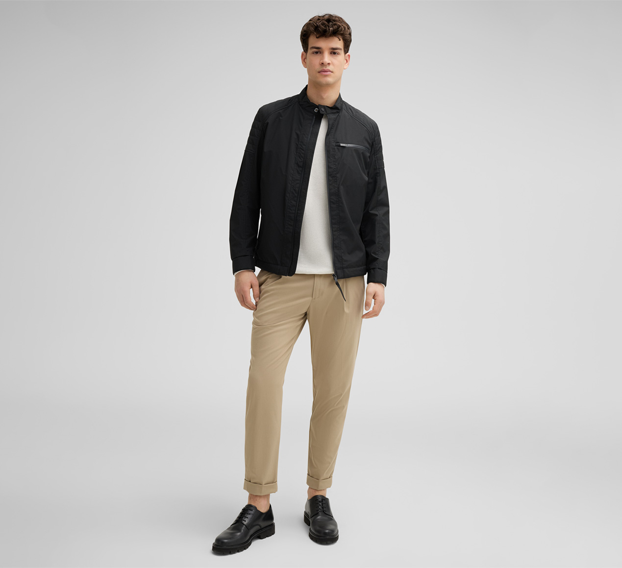 Strellson presents the product Flex Cross Louis pleated trousers, medium beige from the category Trousers