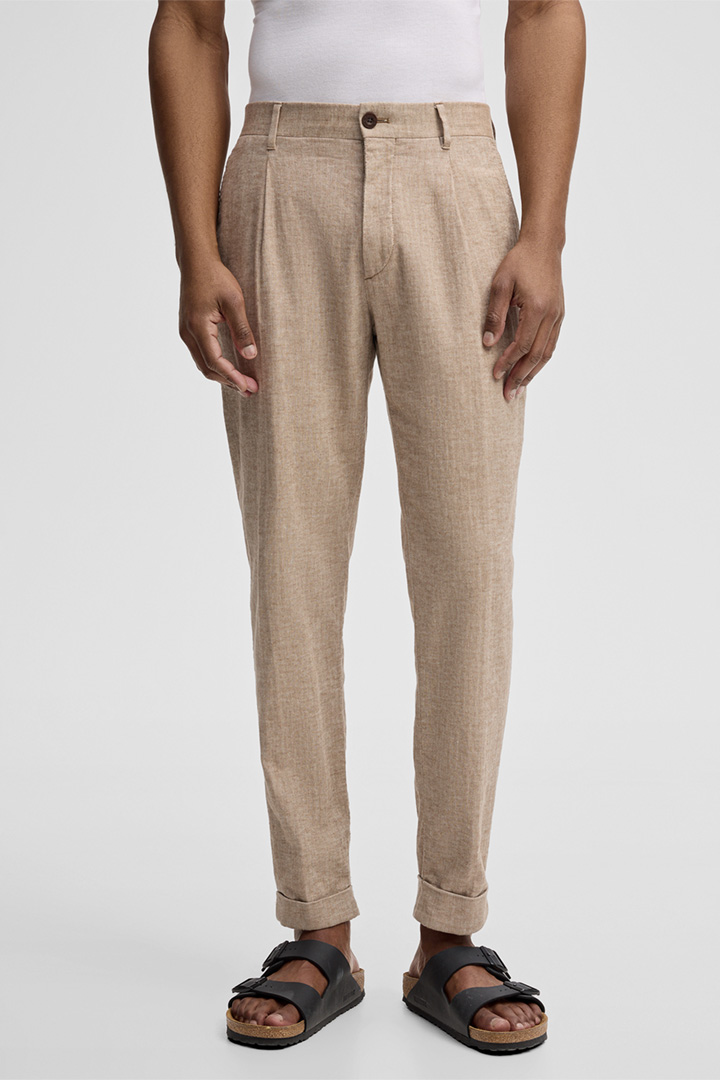 Führt zu Produktdetailseite „Bundfaltenhose Louis, beige meliert"