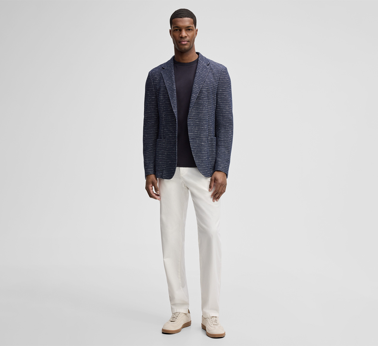 Strellson präsentiert das Produkt Sakko Adwyn, navy gemustert aus der Kategorie Sakkos