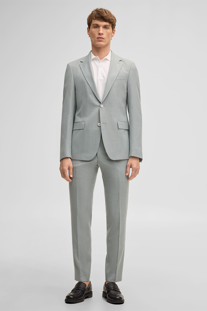 Accède à la page de détails du look « Costume modulaire Alzer-Kynd »